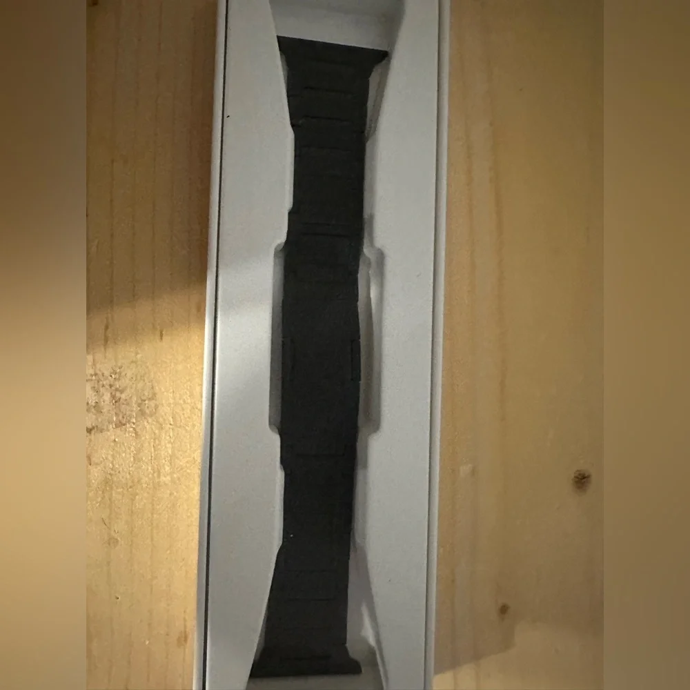 Stylish flat black Smartwatch Band